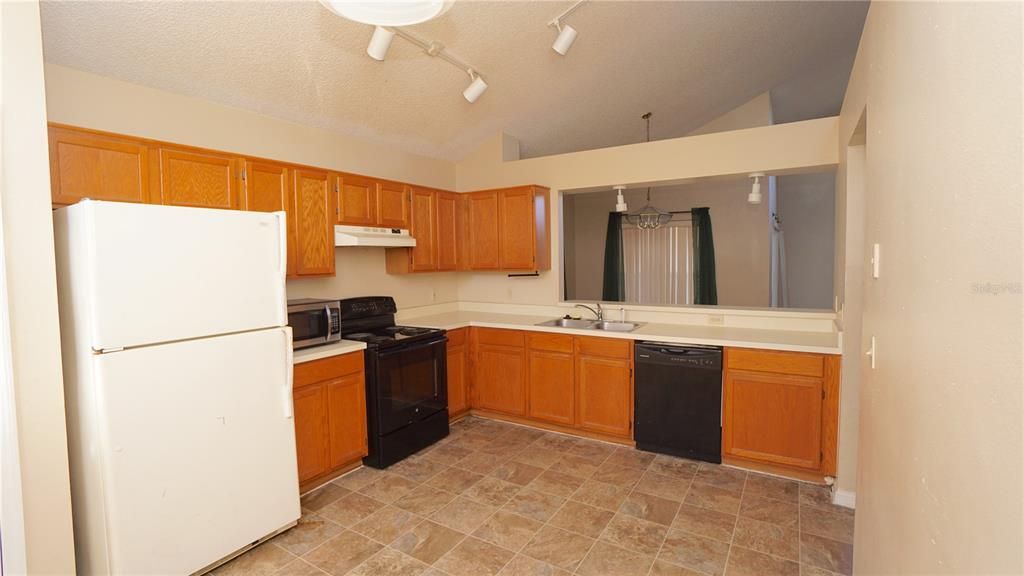 На продажу: $325,000 (3 спален, 2 ванн, 1789 Квадратных фут)