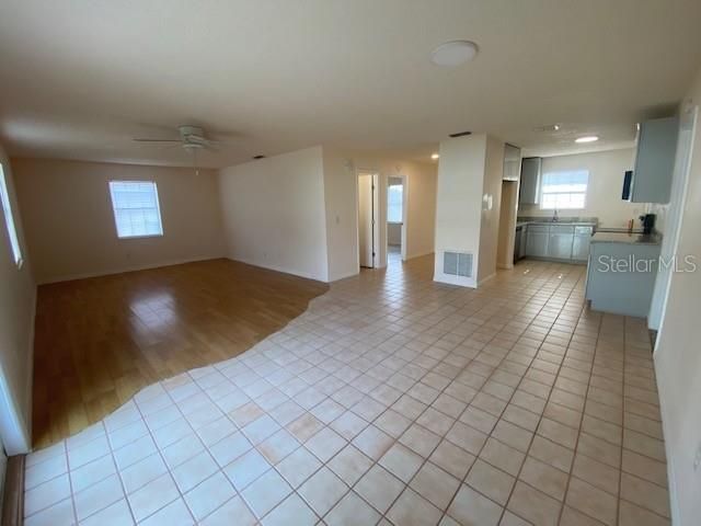 En Venta: $249,900 (2 camas, 2 baños, 1257 Pies cuadrados)