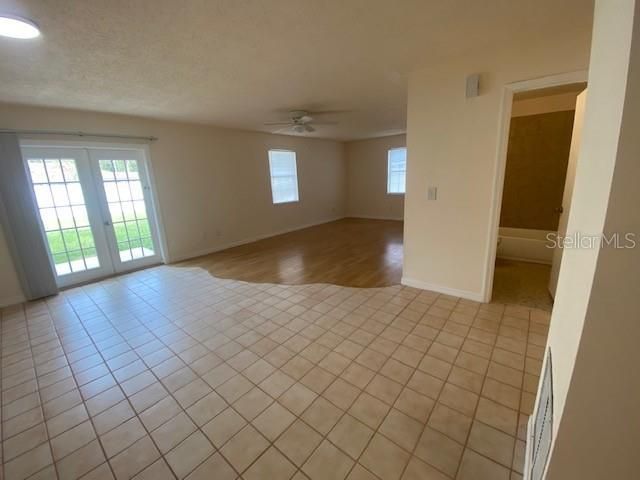 En Venta: $249,900 (2 camas, 2 baños, 1257 Pies cuadrados)