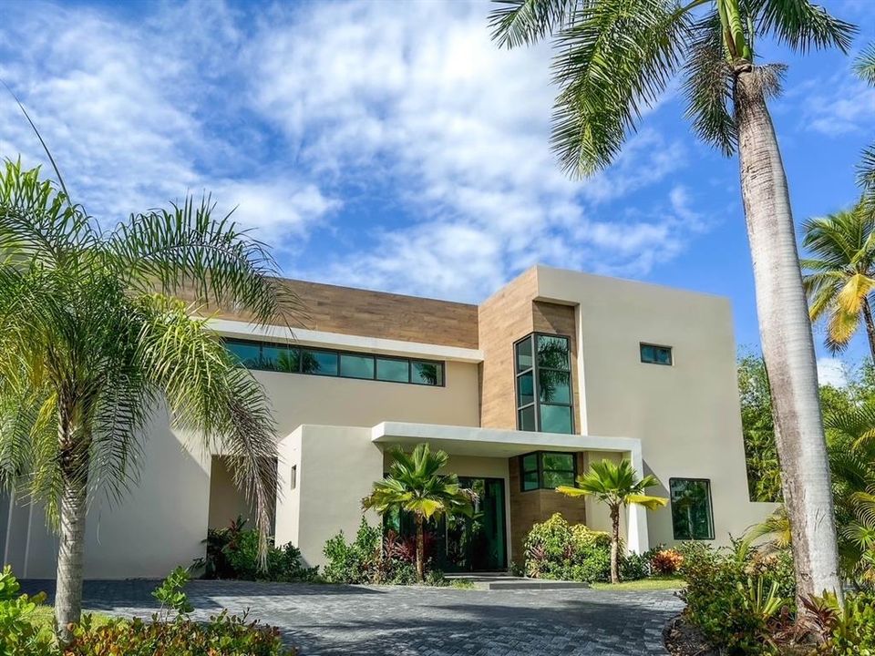 待售: $9,595,000 (5 贝兹, 5 浴室, 7700 平方英尺)