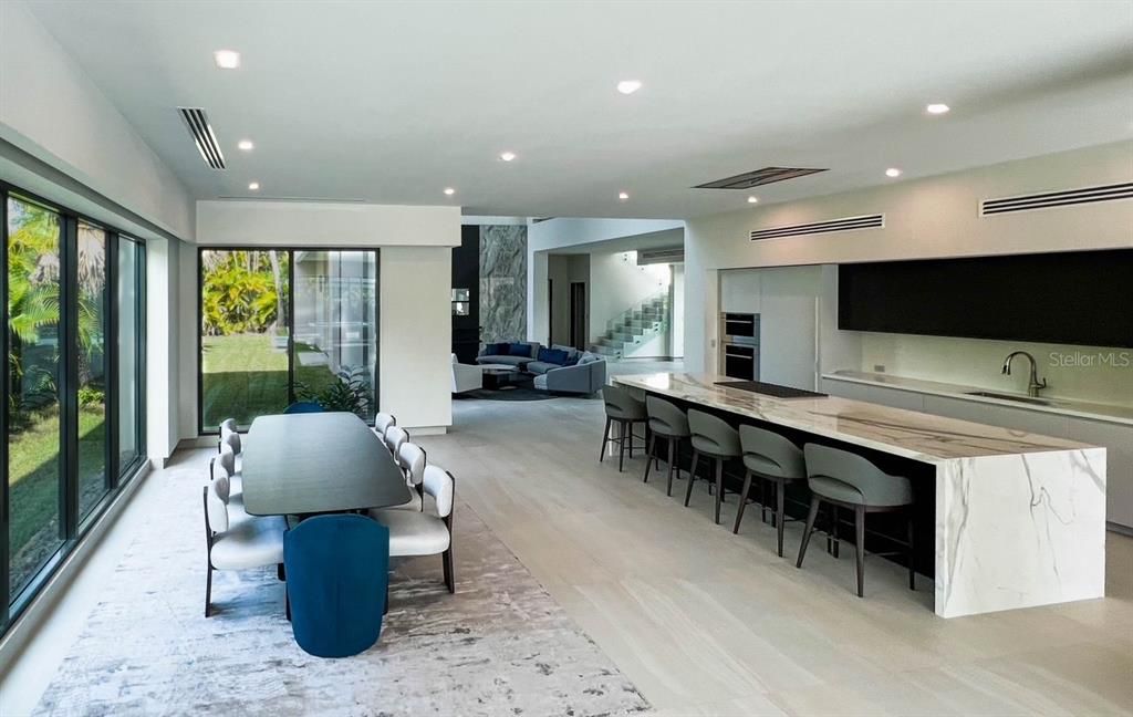 待售: $9,595,000 (5 贝兹, 5 浴室, 7700 平方英尺)