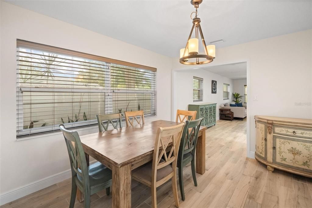 待售: $495,000 (3 贝兹, 2 浴室, 1338 平方英尺)