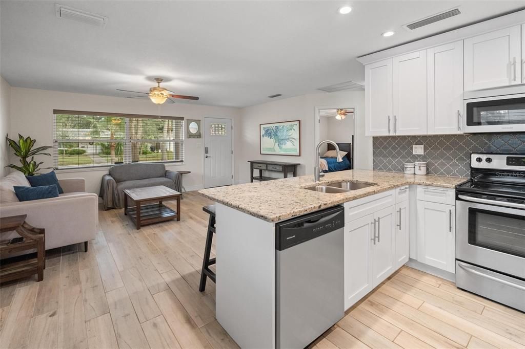 待售: $495,000 (3 贝兹, 2 浴室, 1338 平方英尺)