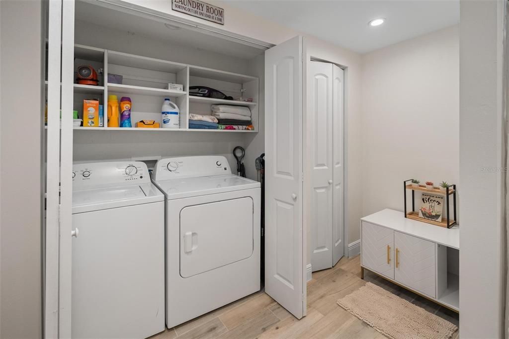 待售: $495,000 (3 贝兹, 2 浴室, 1338 平方英尺)