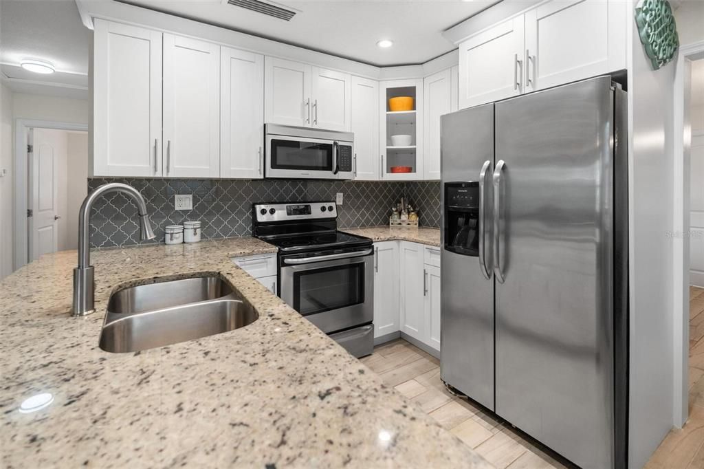 待售: $495,000 (3 贝兹, 2 浴室, 1338 平方英尺)