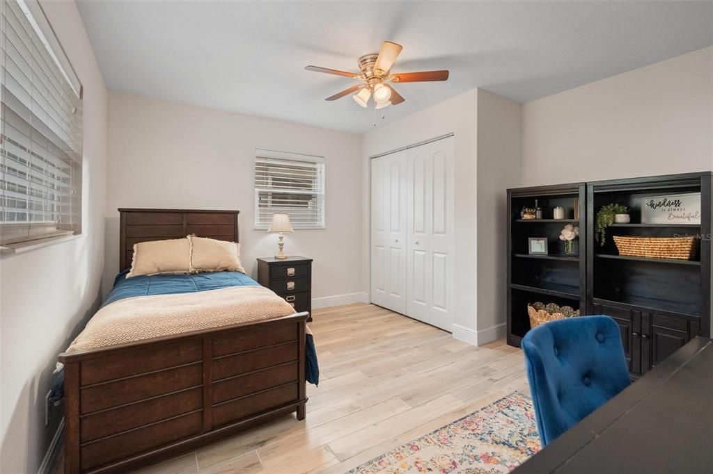 待售: $495,000 (3 贝兹, 2 浴室, 1338 平方英尺)