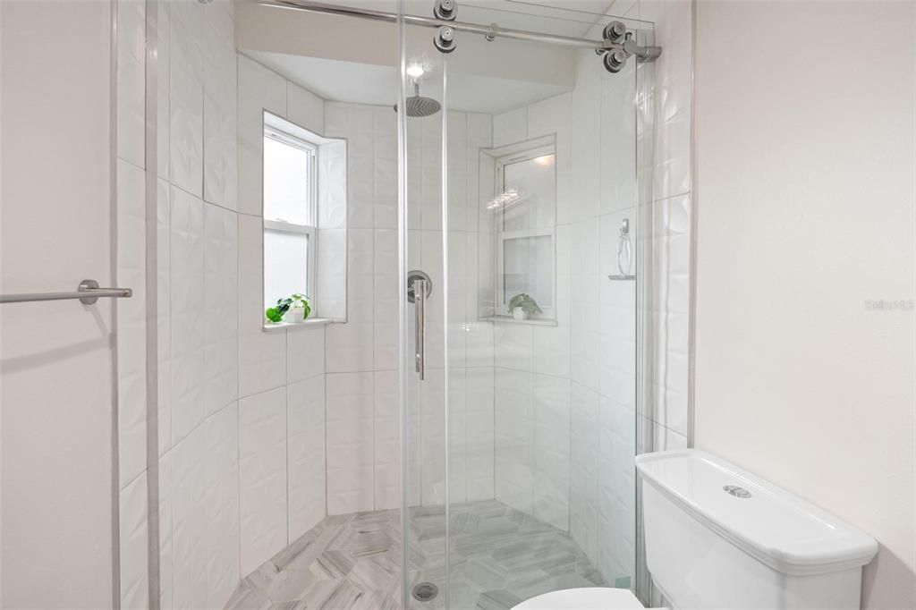 待售: $495,000 (3 贝兹, 2 浴室, 1338 平方英尺)