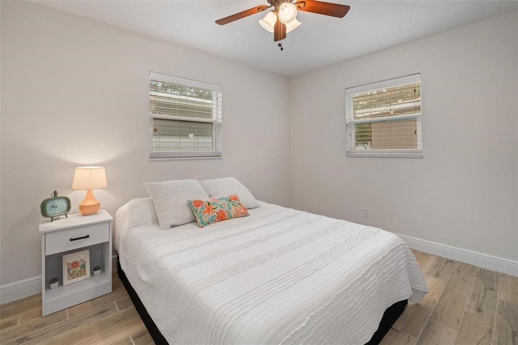 待售: $495,000 (3 贝兹, 2 浴室, 1338 平方英尺)