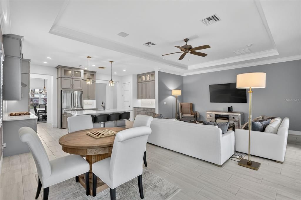 待售: $799,999 (3 贝兹, 2 浴室, 2230 平方英尺)