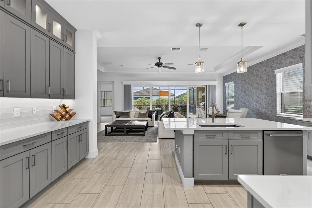 待售: $799,999 (3 贝兹, 2 浴室, 2230 平方英尺)