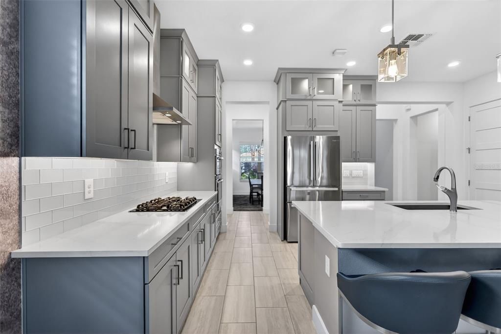 待售: $799,999 (3 贝兹, 2 浴室, 2230 平方英尺)