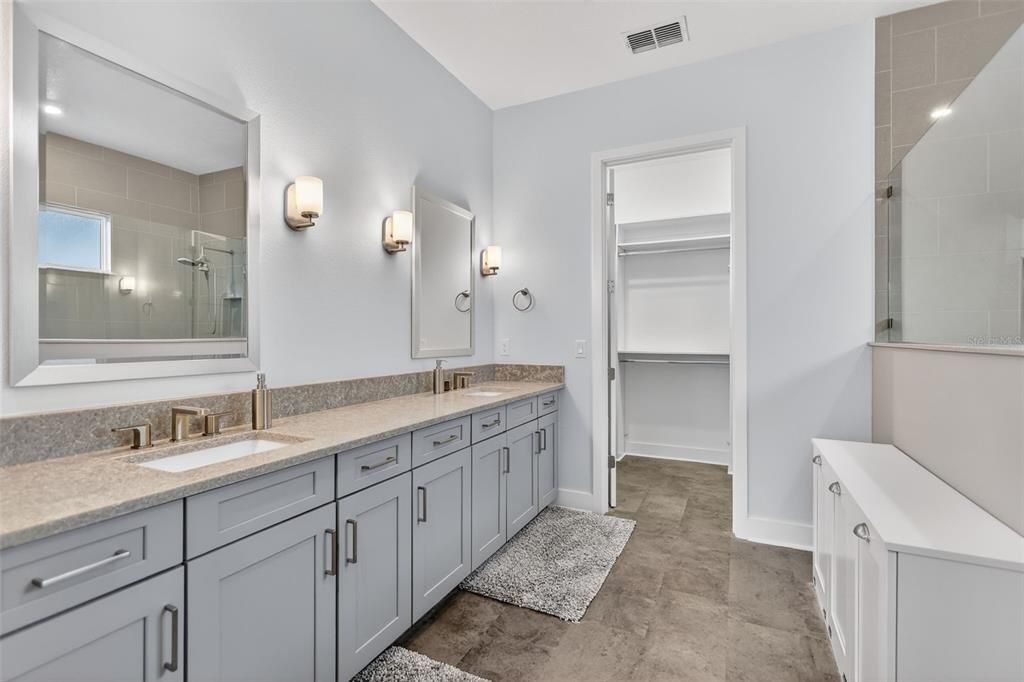 待售: $799,999 (3 贝兹, 2 浴室, 2230 平方英尺)