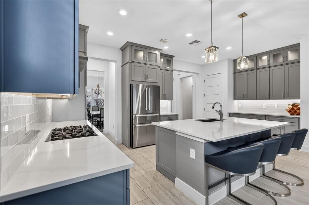 待售: $799,999 (3 贝兹, 2 浴室, 2230 平方英尺)