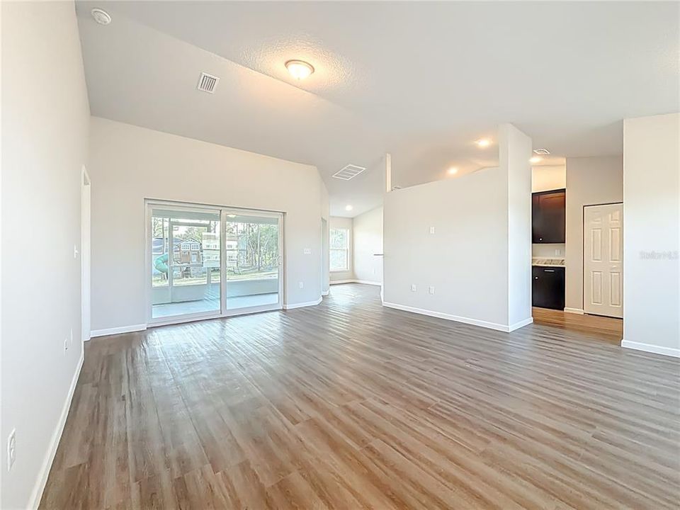 待售: $319,900 (3 贝兹, 2 浴室, 1459 平方英尺)