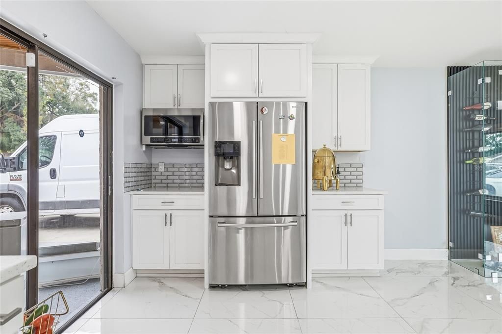 На продажу: $600,000 (4 спален, 2 ванн, 1484 Квадратных фут)