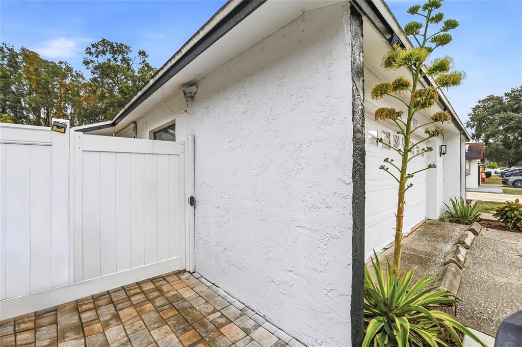 На продажу: $600,000 (4 спален, 2 ванн, 1484 Квадратных фут)