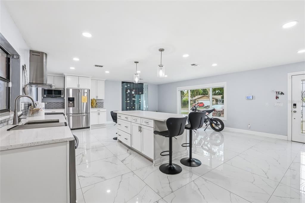 На продажу: $600,000 (4 спален, 2 ванн, 1484 Квадратных фут)