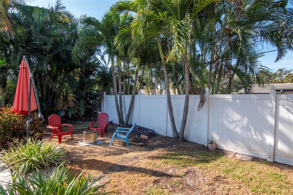 En Venta: $900,000 (4 camas, 2 baños, 2312 Pies cuadrados)