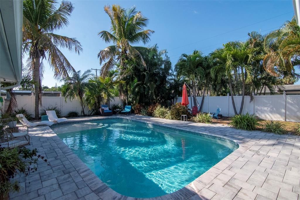 En Venta: $900,000 (4 camas, 2 baños, 2312 Pies cuadrados)