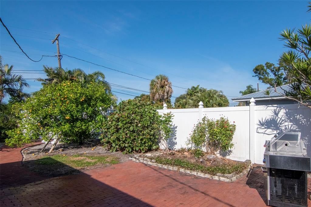 En Venta: $900,000 (4 camas, 2 baños, 2312 Pies cuadrados)