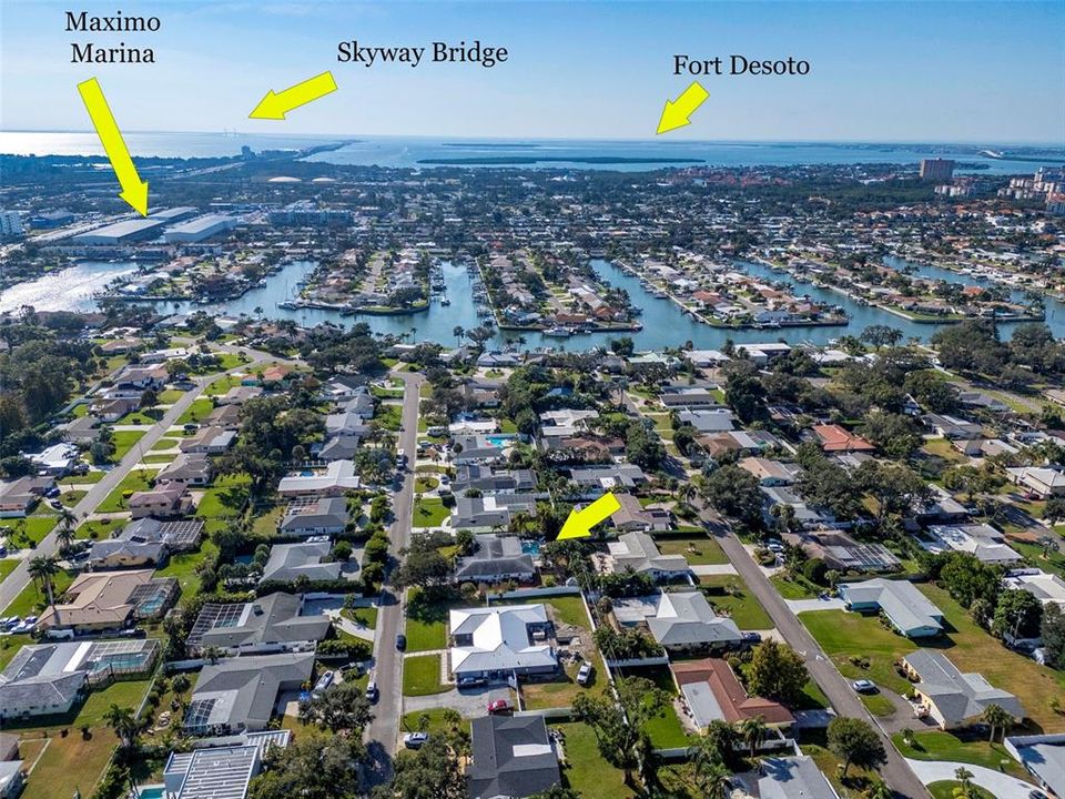 En Venta: $900,000 (4 camas, 2 baños, 2312 Pies cuadrados)