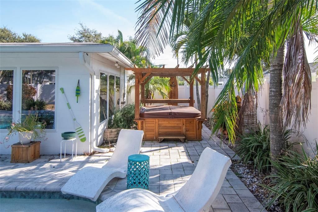 En Venta: $900,000 (4 camas, 2 baños, 2312 Pies cuadrados)