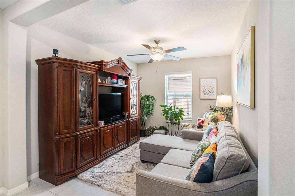 For Sale: $515,000 (6 beds, 3 baths, 3362 Square Feet)