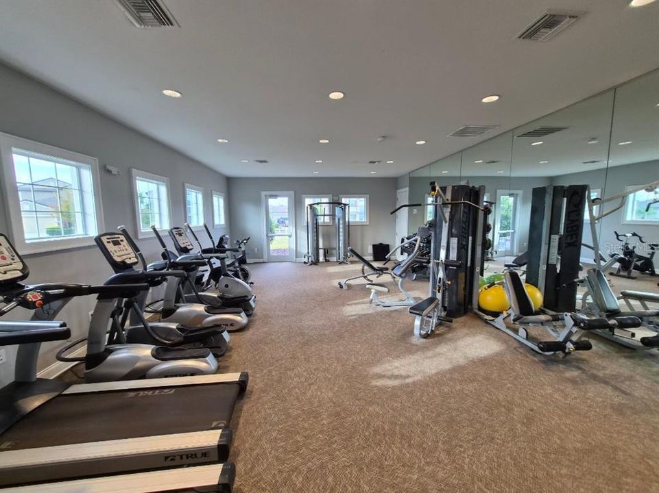 En Venta: $515,000 (6 camas, 3 baños, 3362 Pies cuadrados)