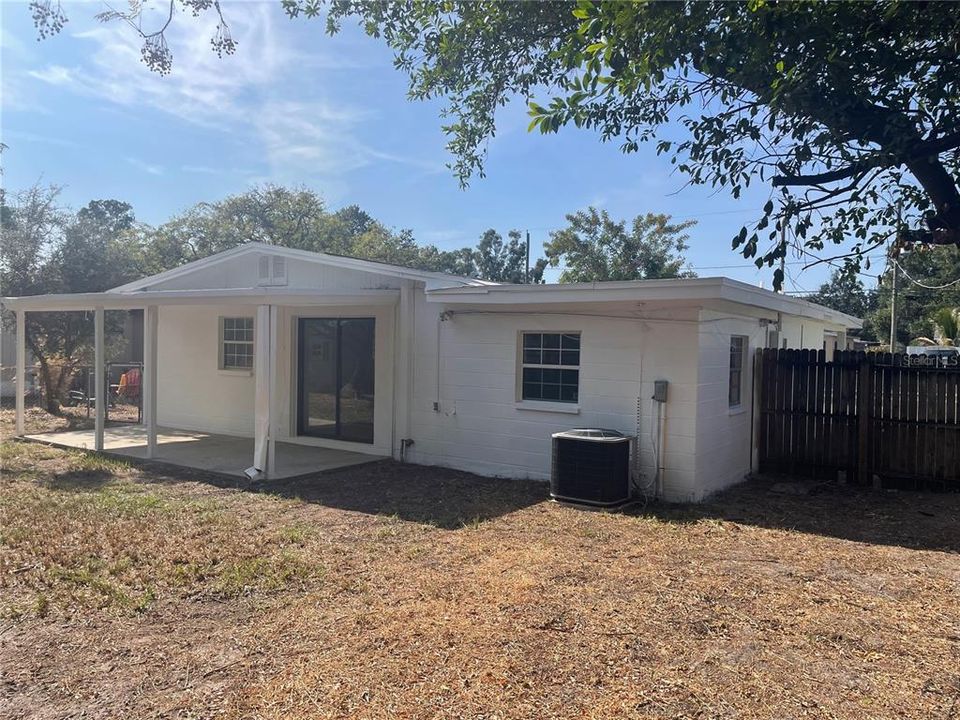 En Renta: $1,950 (3 camas, 2 baños, 1116 Pies cuadrados)