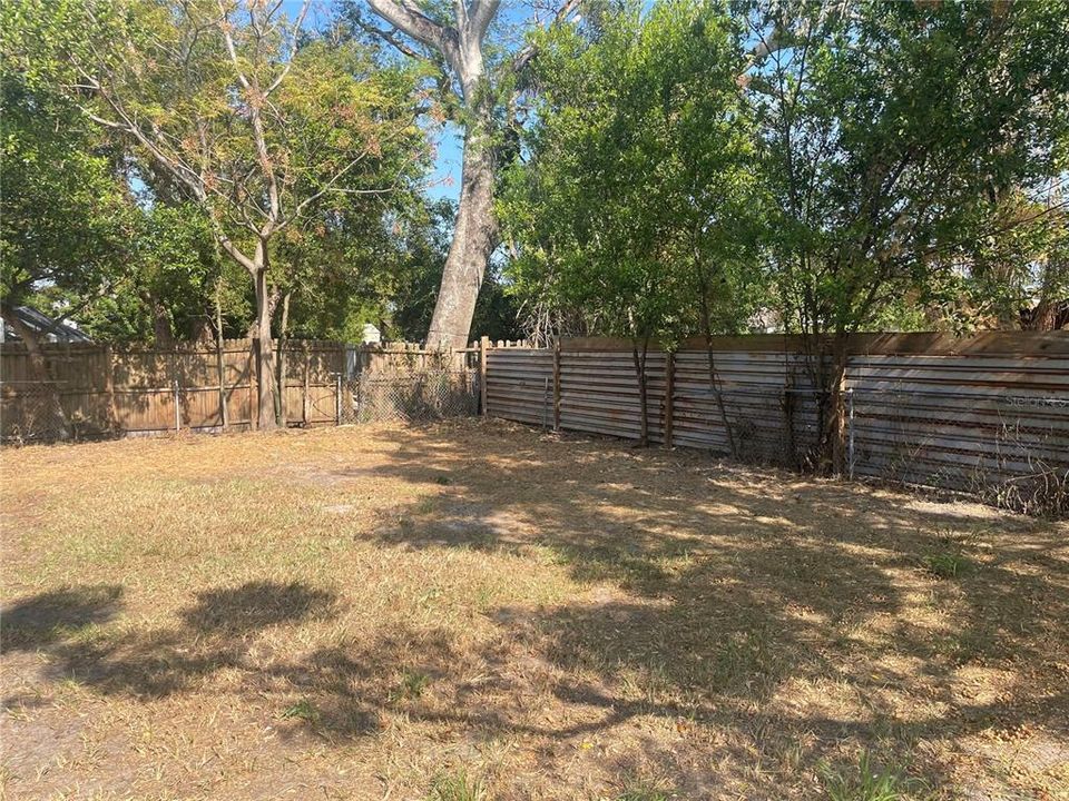 En Renta: $1,950 (3 camas, 2 baños, 1116 Pies cuadrados)