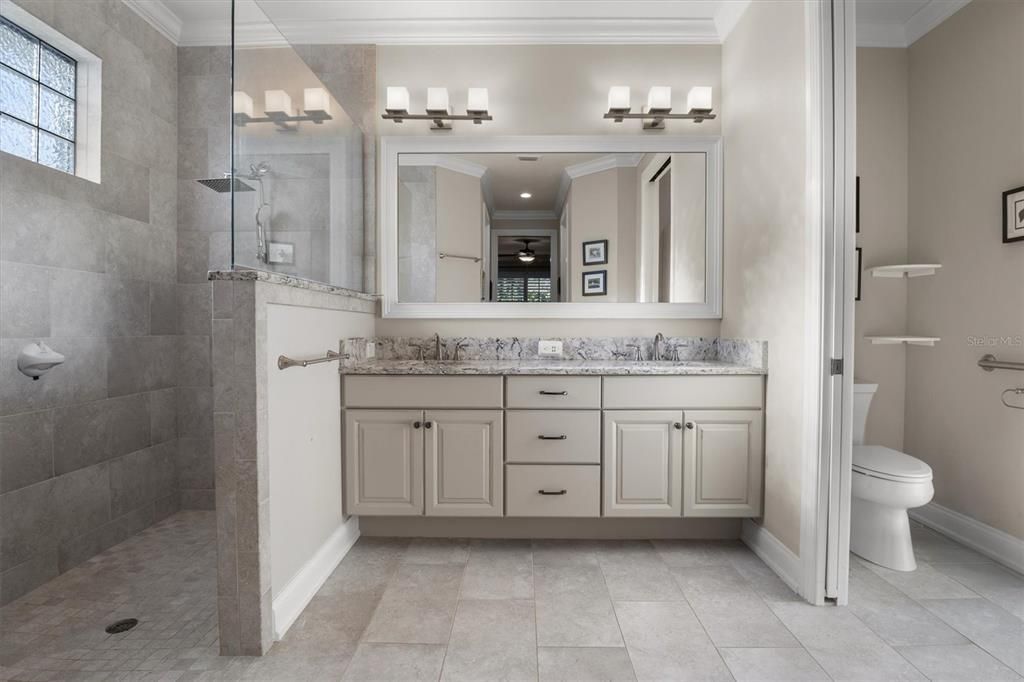 For Sale: $500,000 (3 beds, 2 baths, 2362 Square Feet)