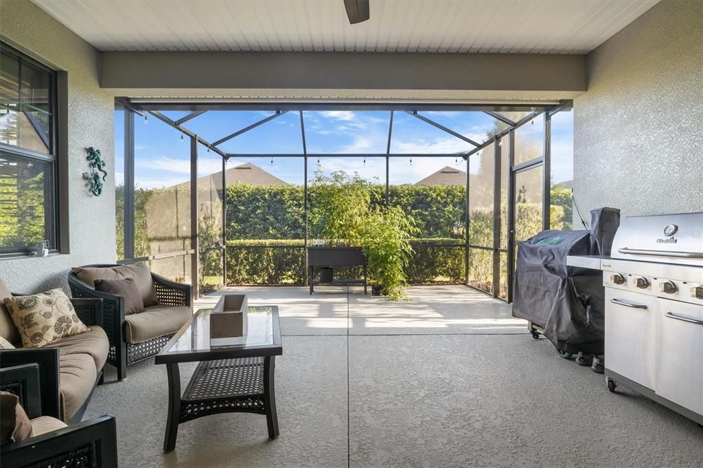 For Sale: $500,000 (3 beds, 2 baths, 2362 Square Feet)