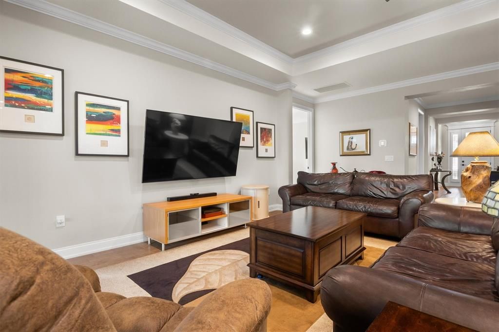 For Sale: $500,000 (3 beds, 2 baths, 2362 Square Feet)