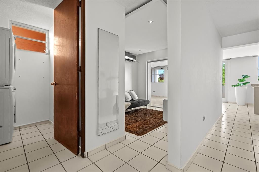 For Rent: $2,850 (3 beds, 2 baths, 1289 Square Feet)