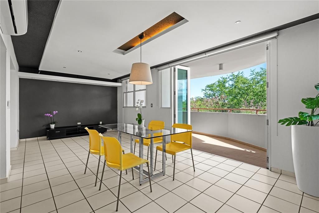 For Rent: $2,850 (3 beds, 2 baths, 1289 Square Feet)