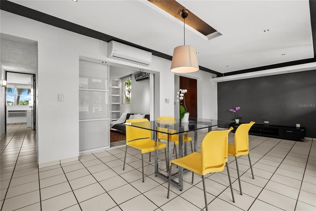 For Rent: $2,850 (3 beds, 2 baths, 1289 Square Feet)