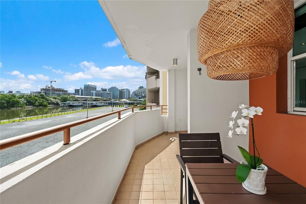 For Rent: $2,850 (3 beds, 2 baths, 1289 Square Feet)