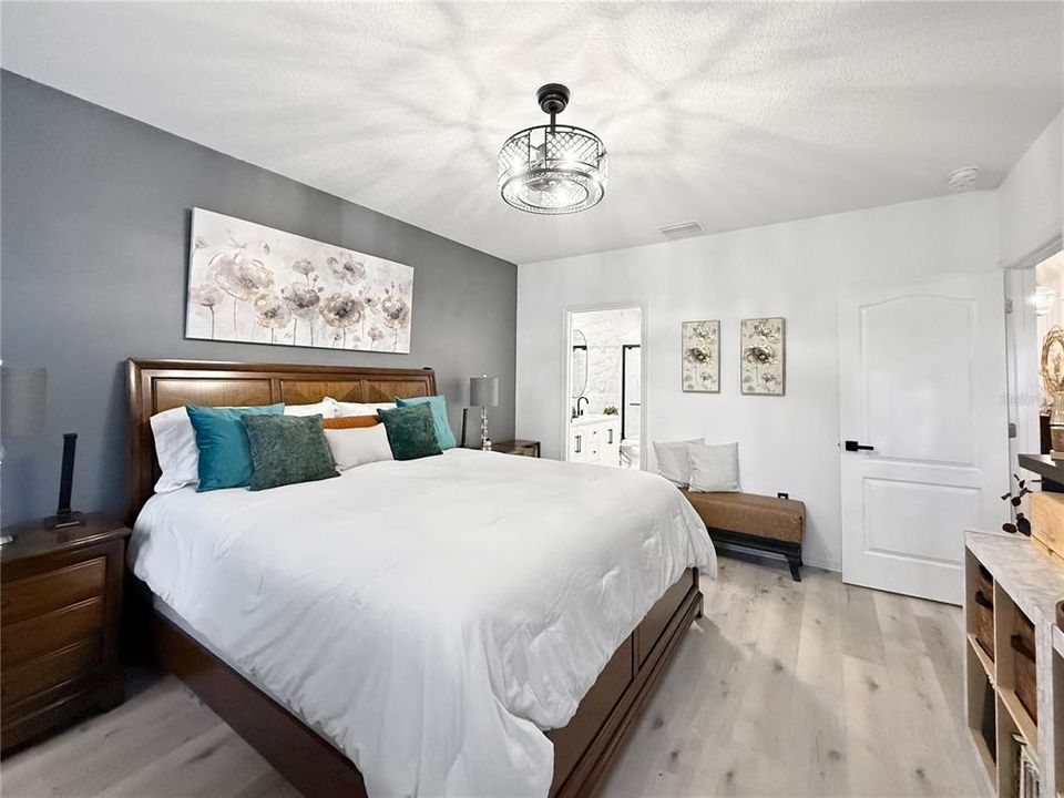 待售: $315,000 (3 贝兹, 2 浴室, 1576 平方英尺)