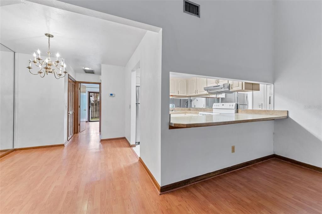 出租: $1,650 (2 贝兹, 2 浴室, 1159 平方英尺)