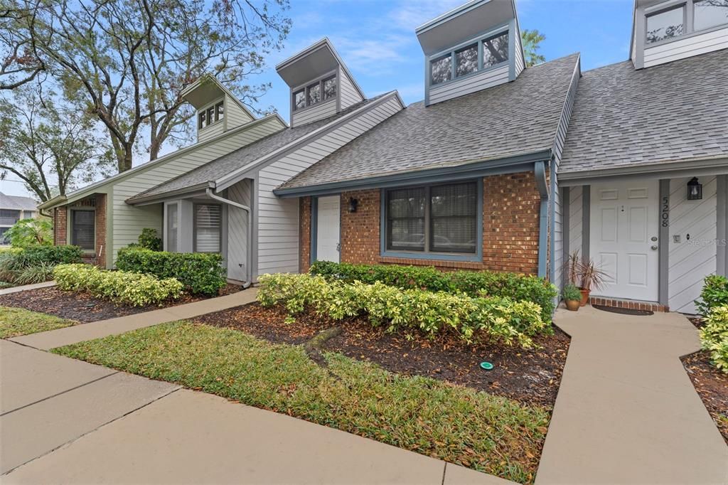 出租: $1,650 (2 贝兹, 2 浴室, 1159 平方英尺)