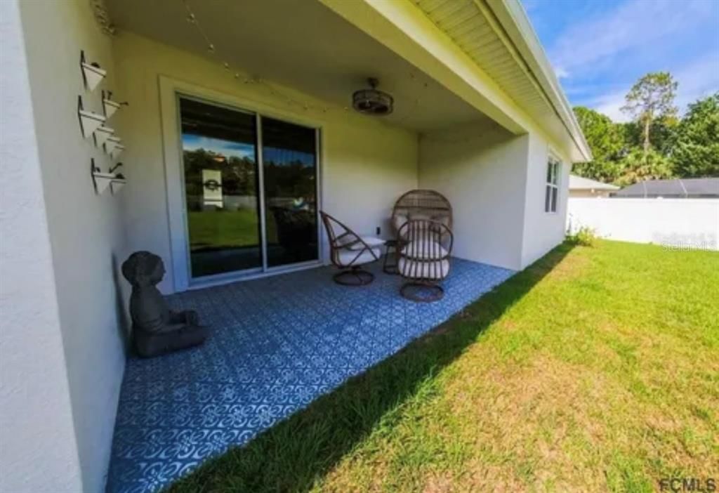 For Sale: $529,000 (5 beds, 3 baths, 2306 Square Feet)