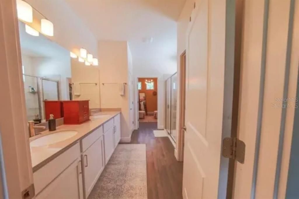 For Sale: $529,000 (5 beds, 3 baths, 2306 Square Feet)