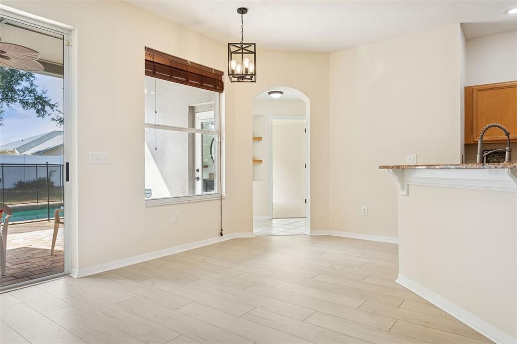 En Venta: $519,900 (3 camas, 2 baños, 2129 Pies cuadrados)