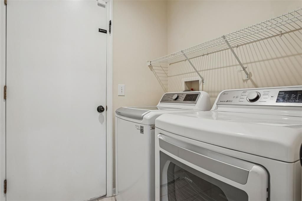 En Venta: $519,900 (3 camas, 2 baños, 2129 Pies cuadrados)