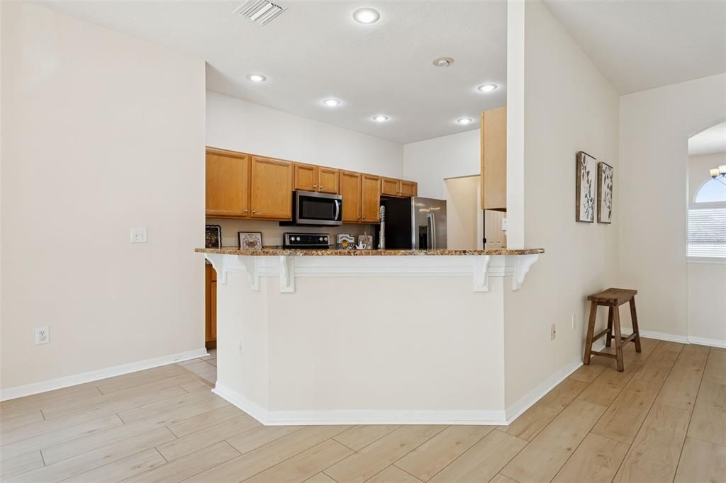 En Venta: $519,900 (3 camas, 2 baños, 2129 Pies cuadrados)