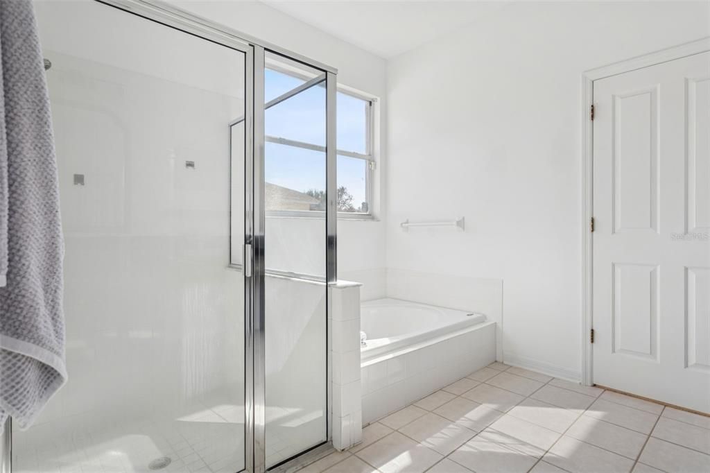 En Venta: $519,900 (3 camas, 2 baños, 2129 Pies cuadrados)