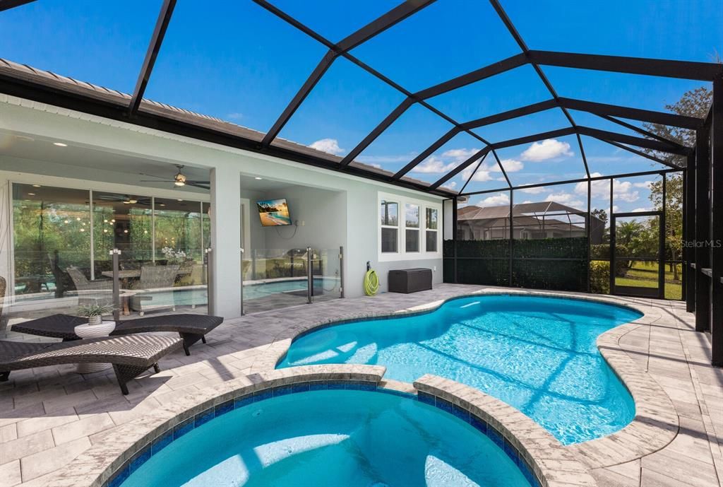 待售: $950,000 (3 贝兹, 2 浴室, 2298 平方英尺)