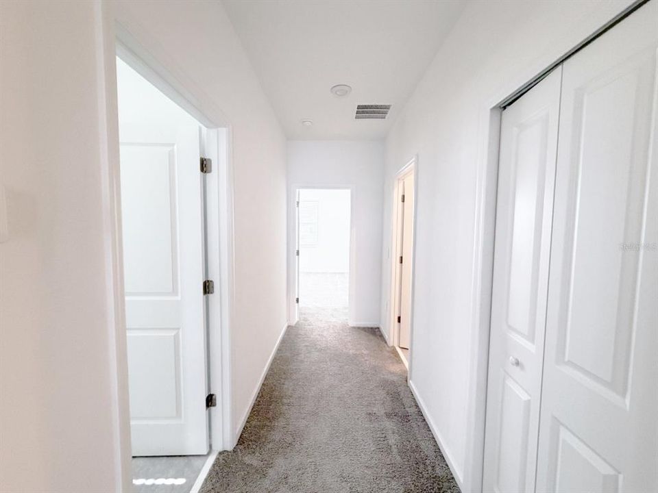 En Renta: $2,300 (3 camas, 2 baños, 1988 Pies cuadrados)