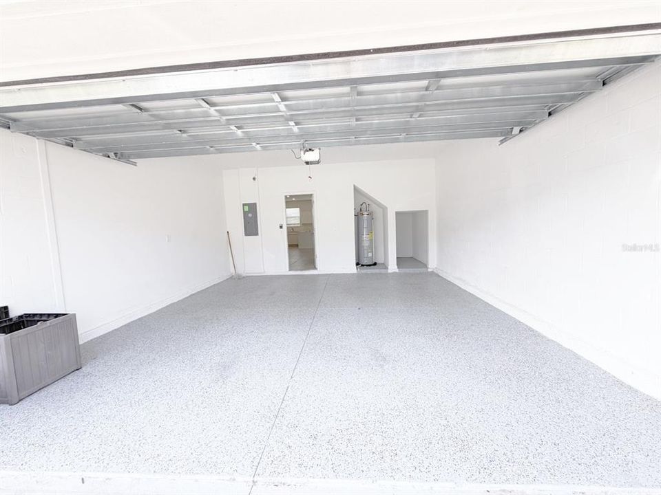 En Renta: $2,300 (3 camas, 2 baños, 1988 Pies cuadrados)