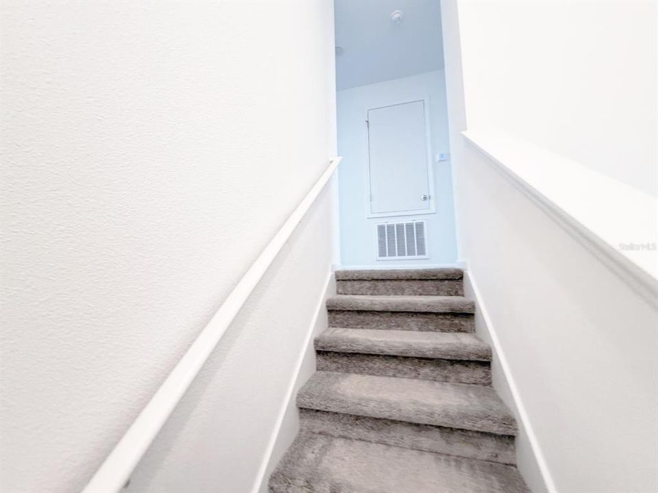 En Renta: $2,300 (3 camas, 2 baños, 1988 Pies cuadrados)